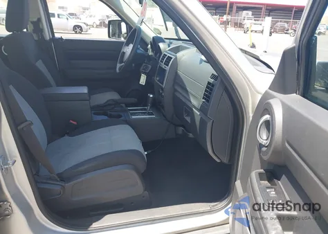 2008 Dodge Nitro Sxt z USA, uszkodzony, nr VIN 1D8GU28K38W229058